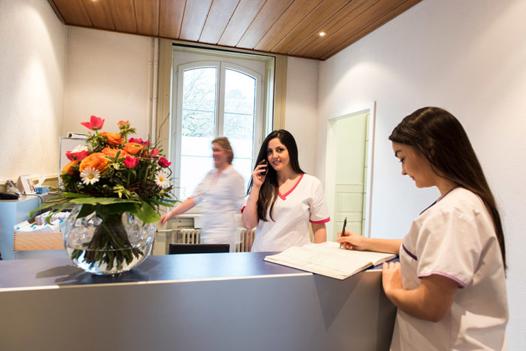 Über uns und das Team Zahnarztpraxis Dr. Peter Toth